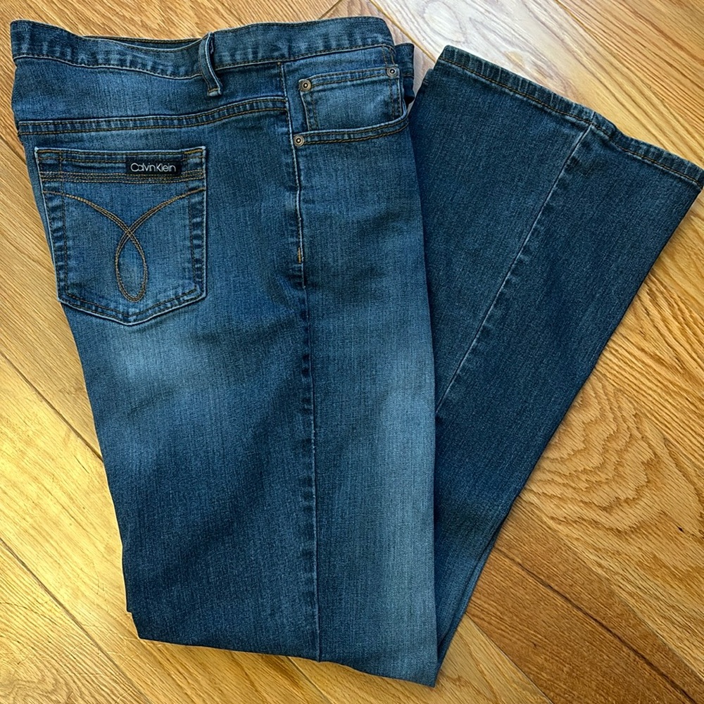 Calvin Klein Jeans Flare Fit 33/16